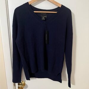 Tahari Midnight Blue Crew Cashmere Neck Sweater